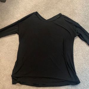 Lululemon peephole back shirt- size 6